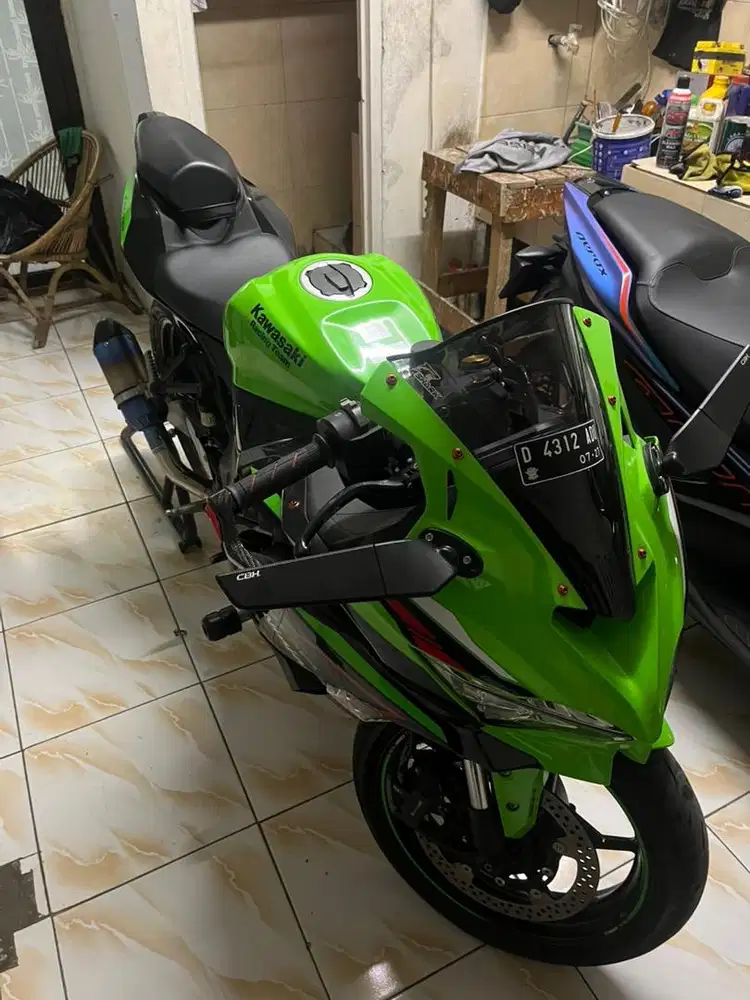 kawasaki ninja zx25r