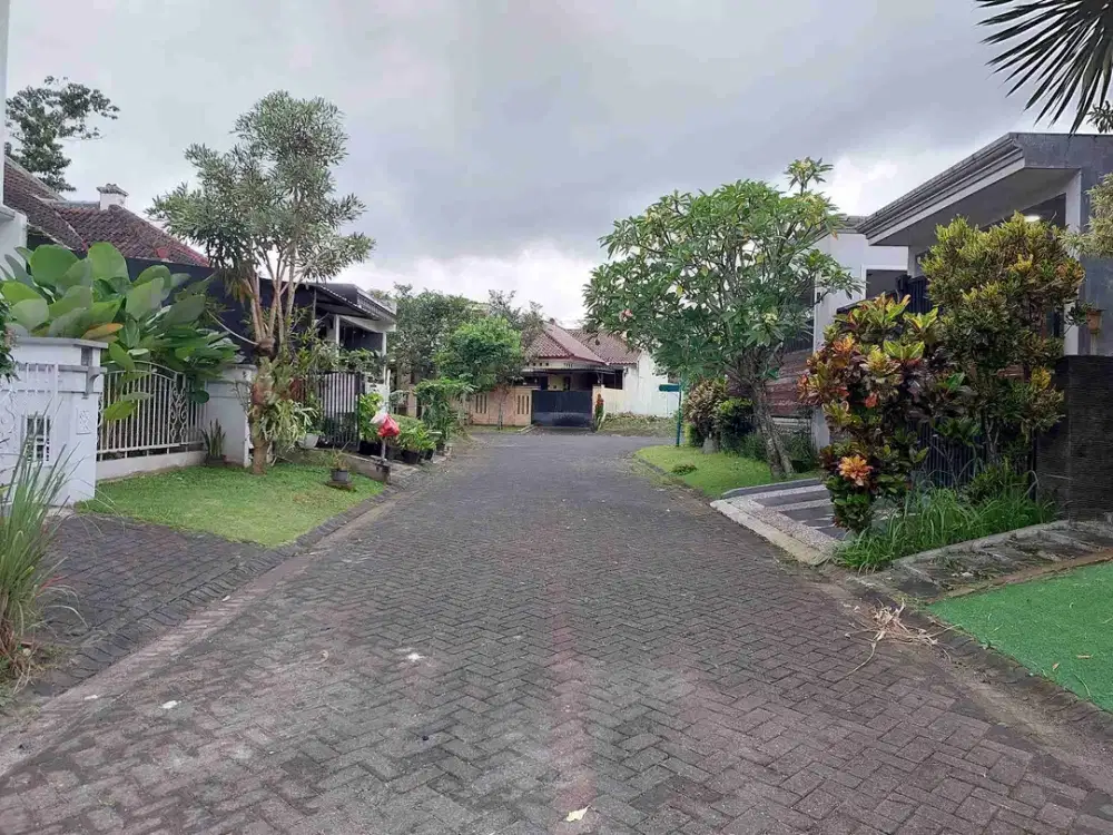 Dijual rumah perumahan araya malang