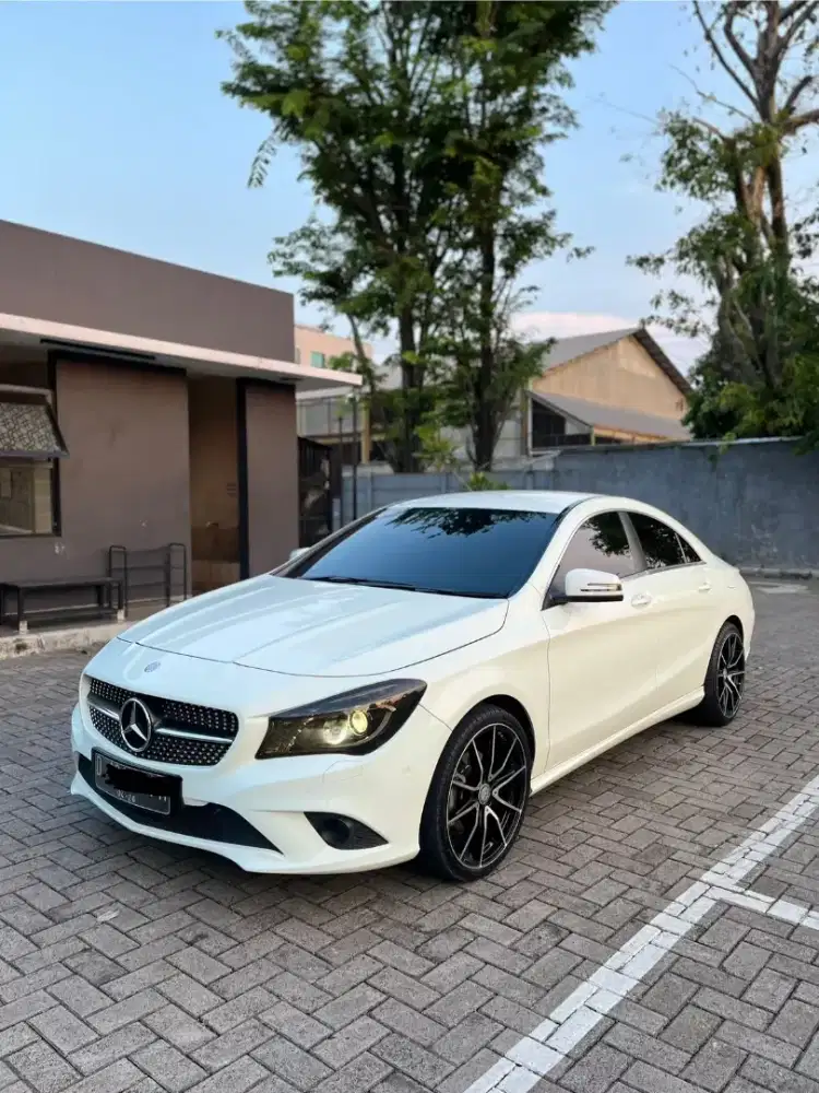 Mercedes-benz CLA 200 2015