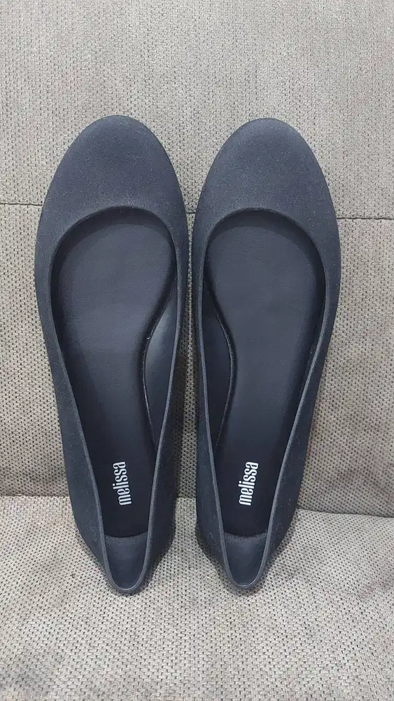 Sepatu Melissa Velvet