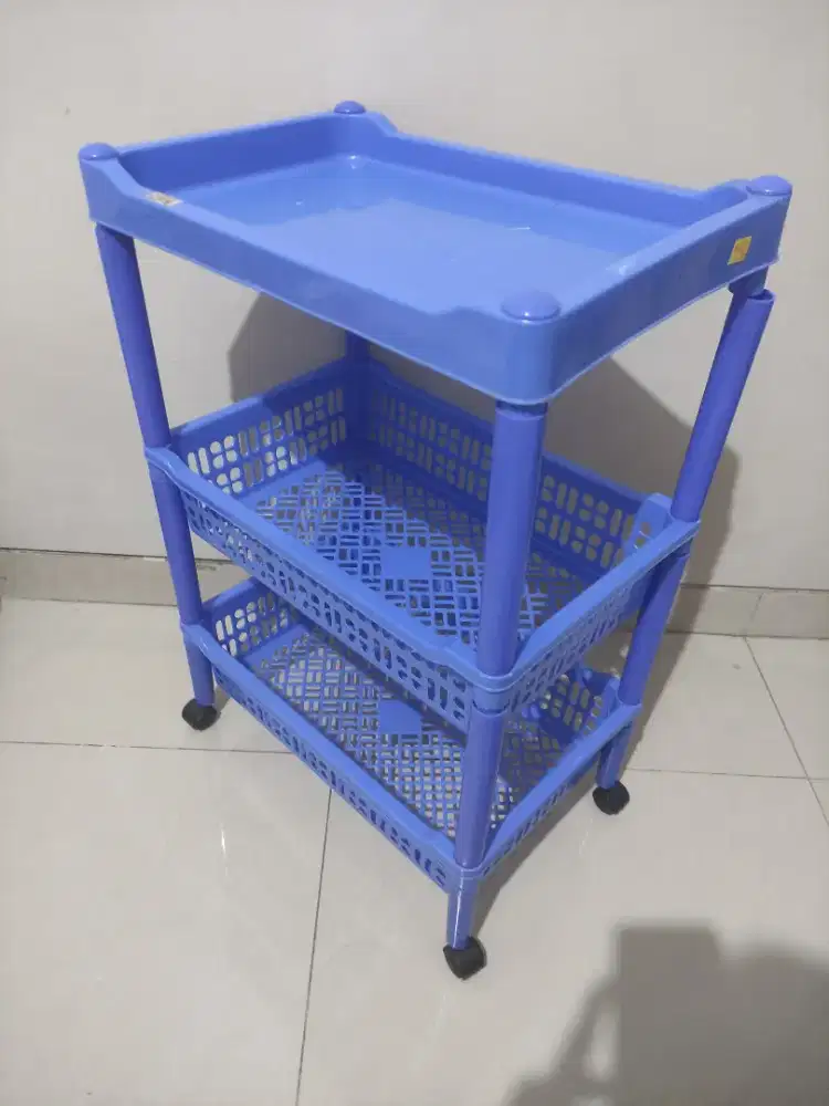 Rak Plastik 3 tingkat.