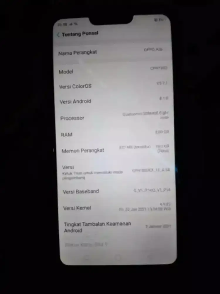 Oppo A3S normal , layar depan agak bergaris cuma ga terlalu nampak