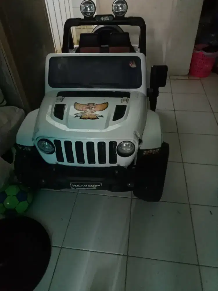 Mobil remote control anak masih bagus