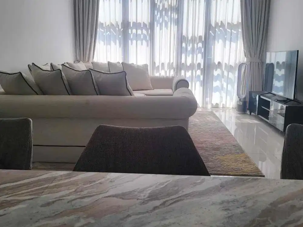 dijual rumah serenia hills lebak bulus