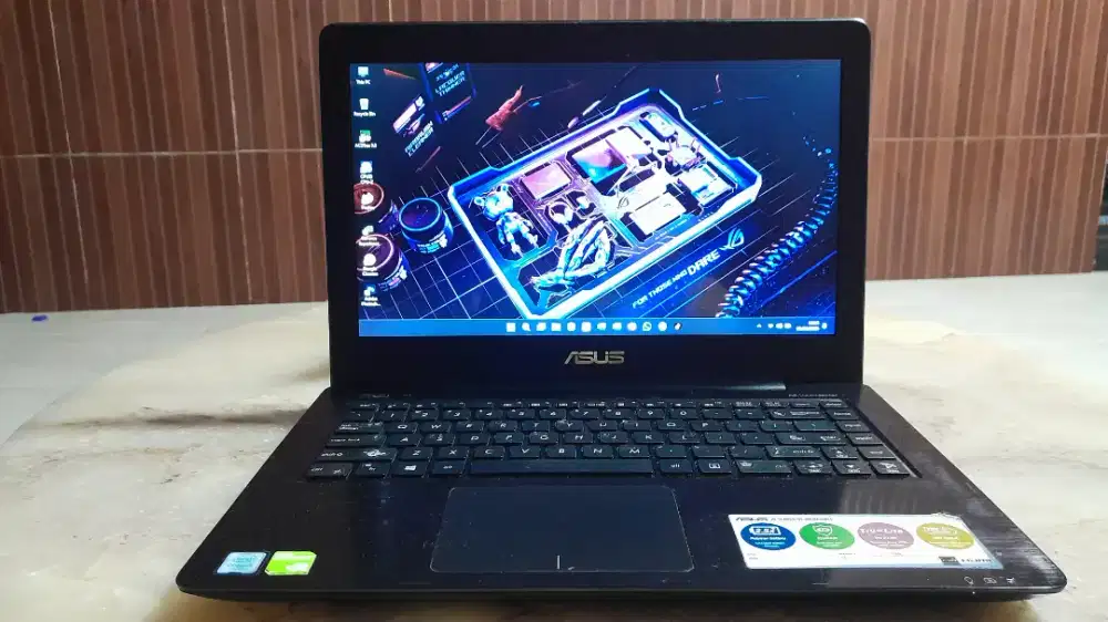 Laptop Asus X456 core i5 Ram 8GB ssd 240GB Nvidia Geforce 930MX GEN 7