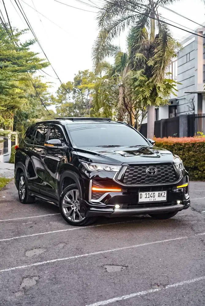 ZENIX Q HYBRID MODELISTA