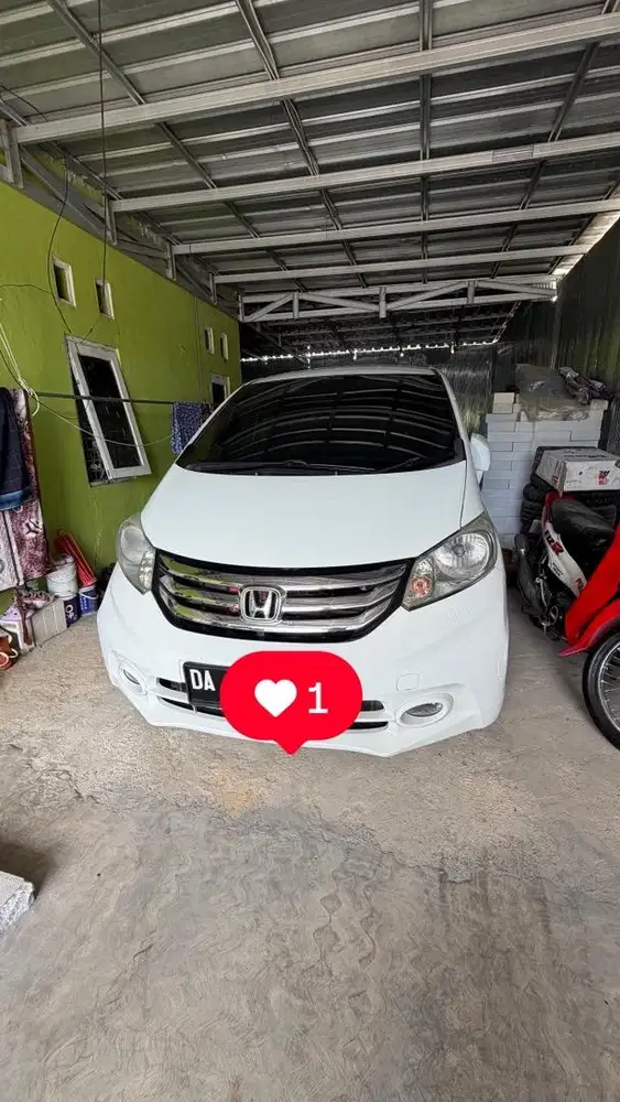 Honda freed PSD 2016