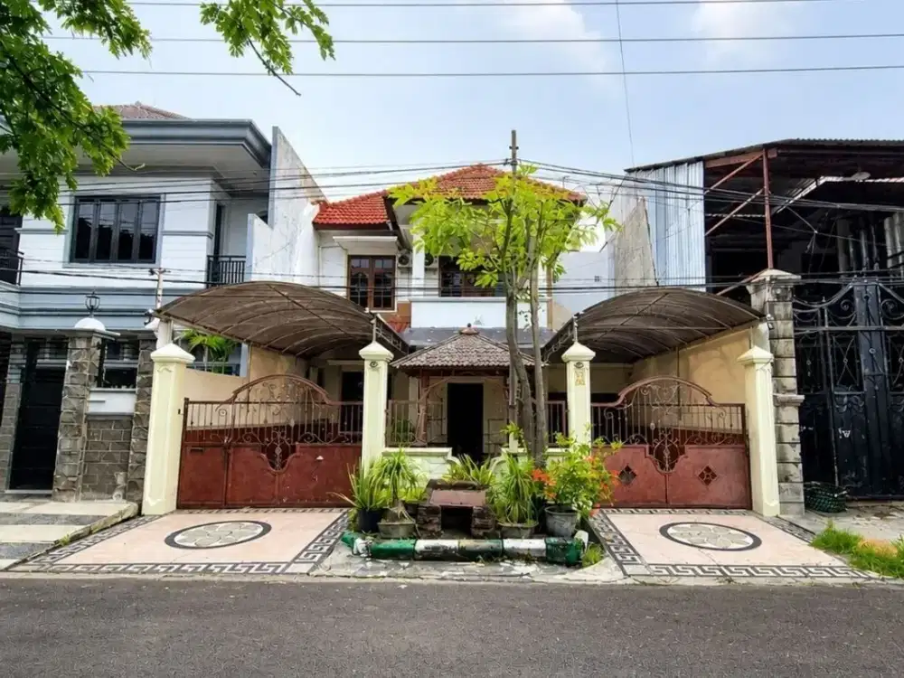 TAMAN PONDOK INDAH WIYUNG SURABAYA BARAT FURNISH ROW 4 - 5 MOBIL