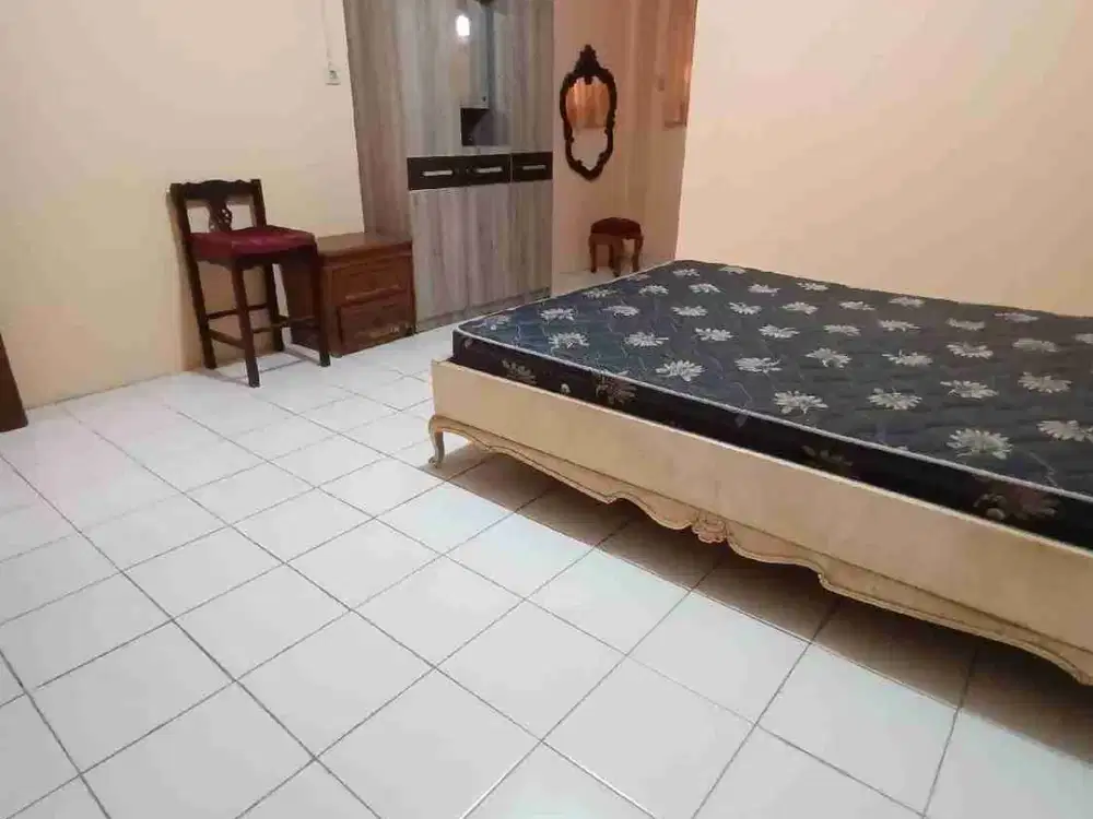 Sewa Kamar Kos, kamar Mandi Dalam, dekat Kampus Poltekkes, Unair dan Muhammadiyah