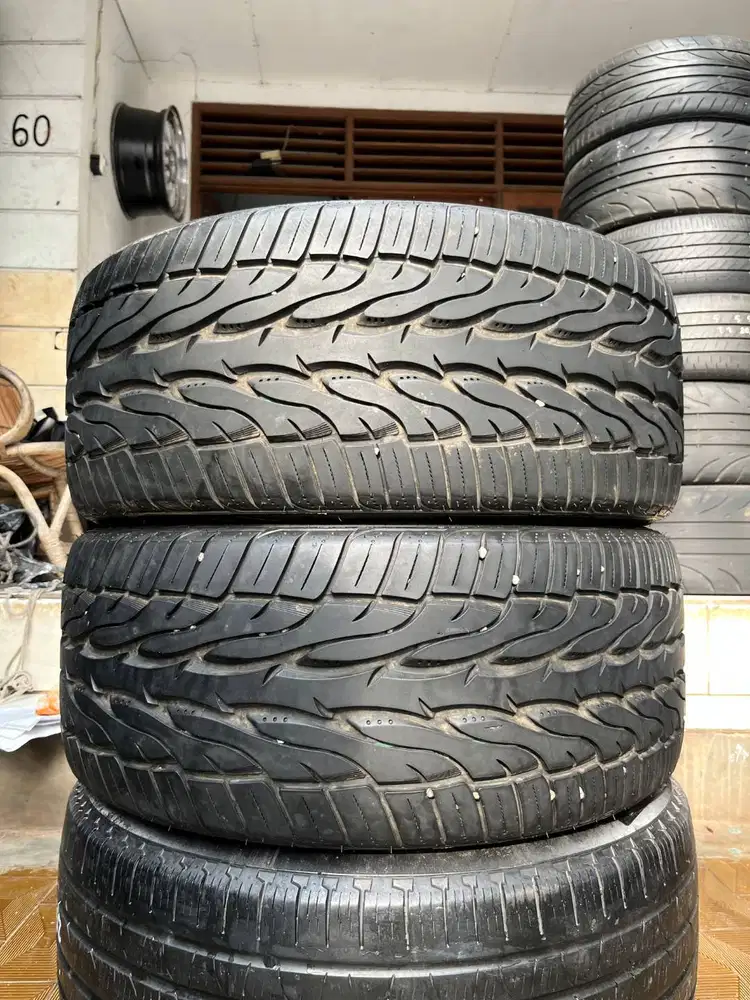 Ban Toyo Proxes ST2  275 40 r20  2Pcs