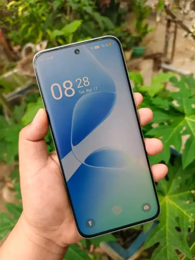 Infinix hot 60 pro plus , layar lengkung 8/256