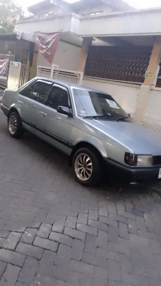 Mazda 323 1987 Bensin