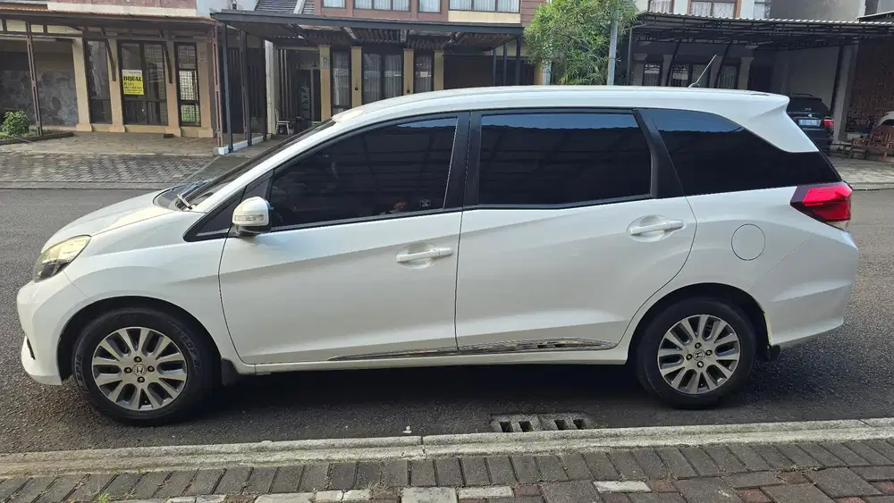 Honda Mobilio 2015 Bensin