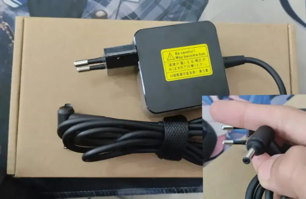CHARGER LAPTOP Adaptor Asus Power 19V 3.42A