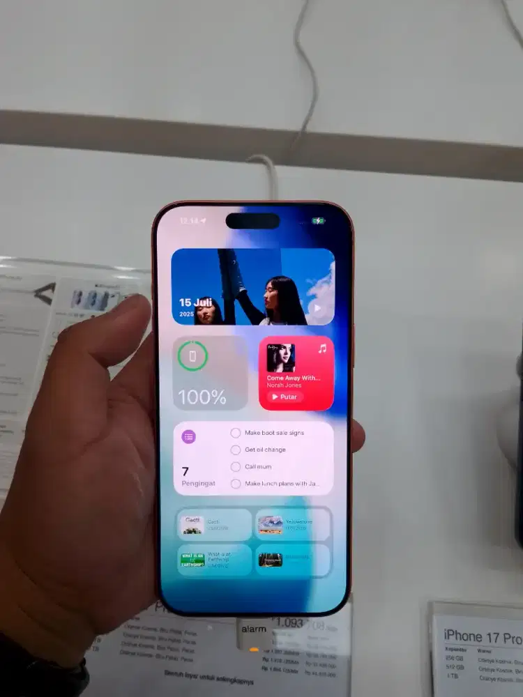 KREDIT HP IPHONE 17 PRO MAX SEGAMPANG ITU HANYA DI HOME KREDIT BUNGA0%