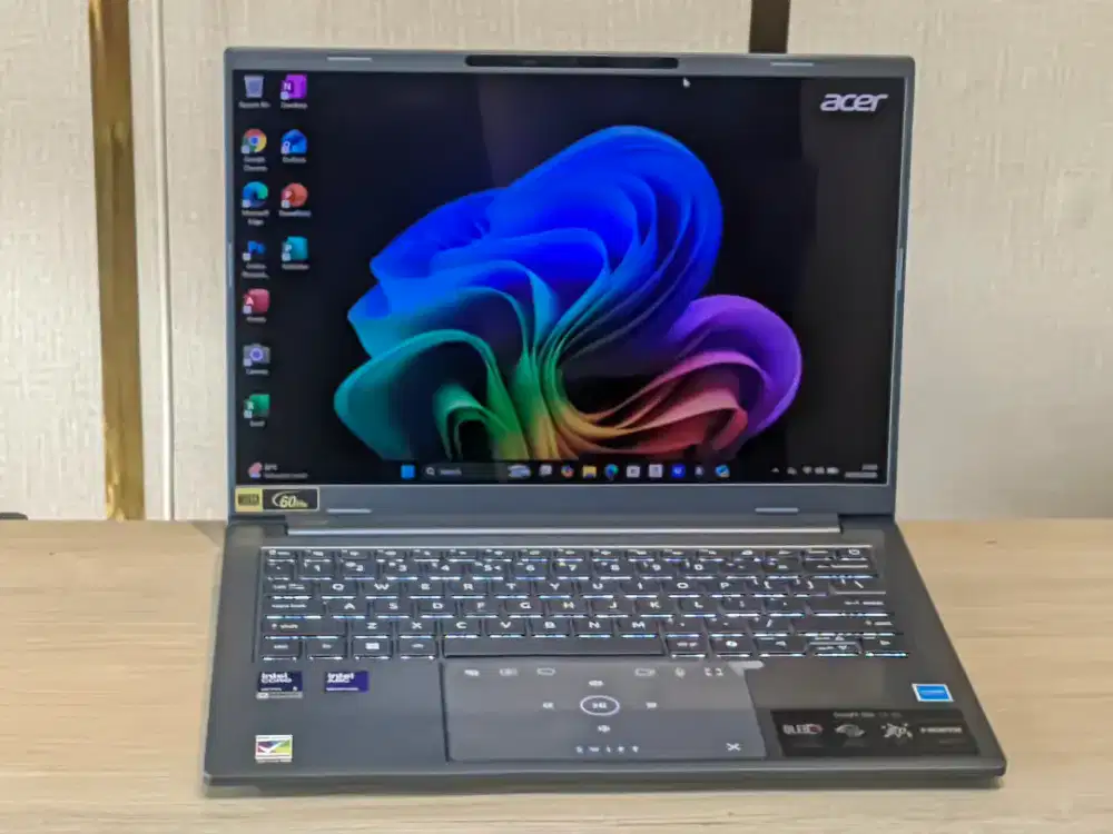 Laptop Acer Swift Go 14 AI Ultra 7 258V Ram 32 GB SSD 1 TB Like new