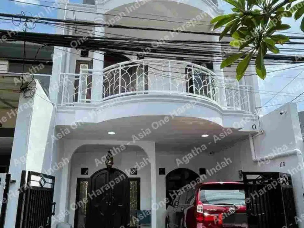 Rumah Cantik cocok untuk investasi sewa penginapan harian lokasi strategis tengah Kota Jakarta Pusat di Rawasari, Cempaka Putih,