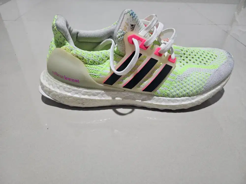ADIDAS ULTRABOOST