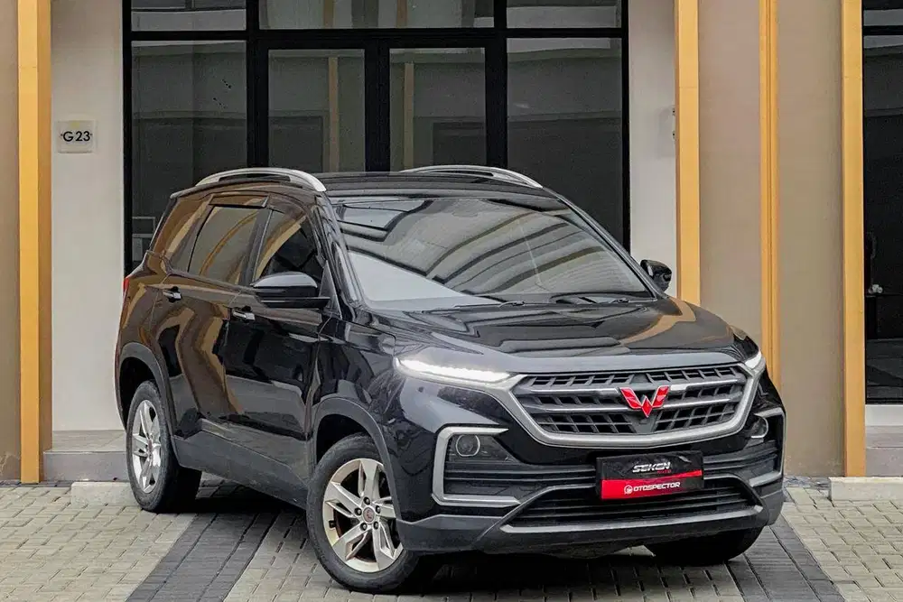 Wuling Almaz 1.5T 1.5 Turbo Smart Enjoy 7 Seater CVT Matic 2021 Hitam