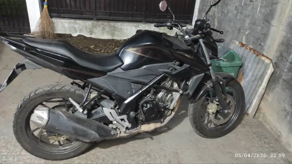 Dijual Honda CB150R