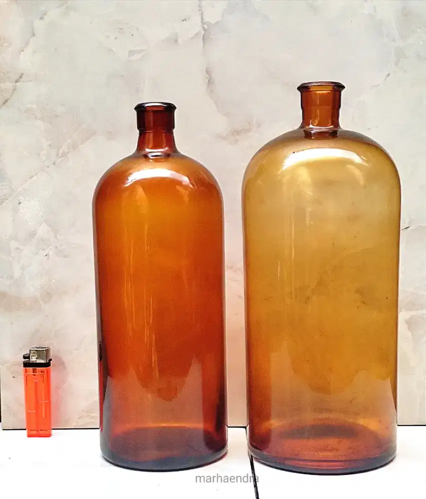 Botol amber era kolonial vintage antik