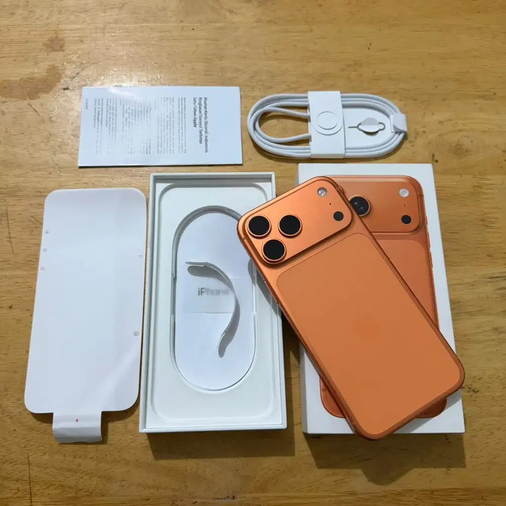 iPhone 17 PRO MAX 256GB Orange Garansi Resmi indonesia 11 Bulan lagi