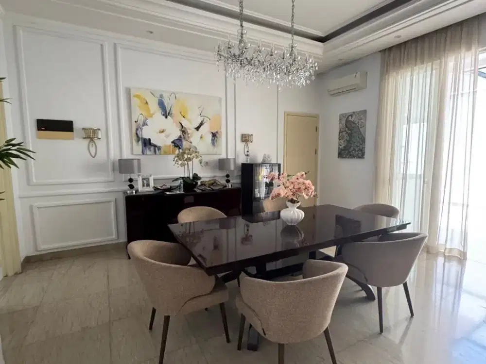 Langka Rumah Mewah Full Furnish Dekat Kawasan Golf, Kuliner di Pondok Hijau Golf Gading Serpong
