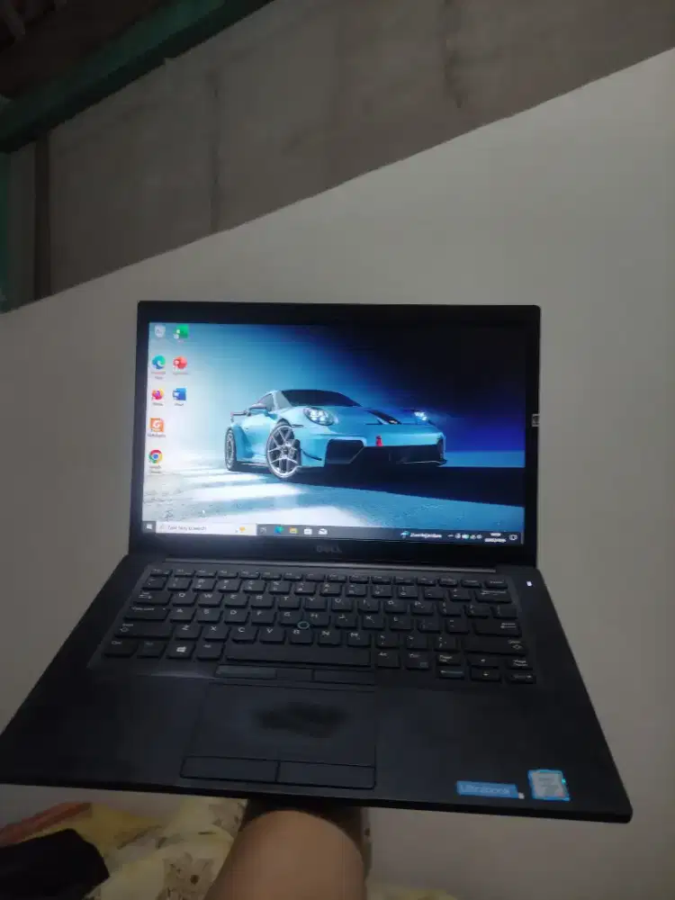 LAPTOP DELL RAM 8 SSD 256 LAYAR 14