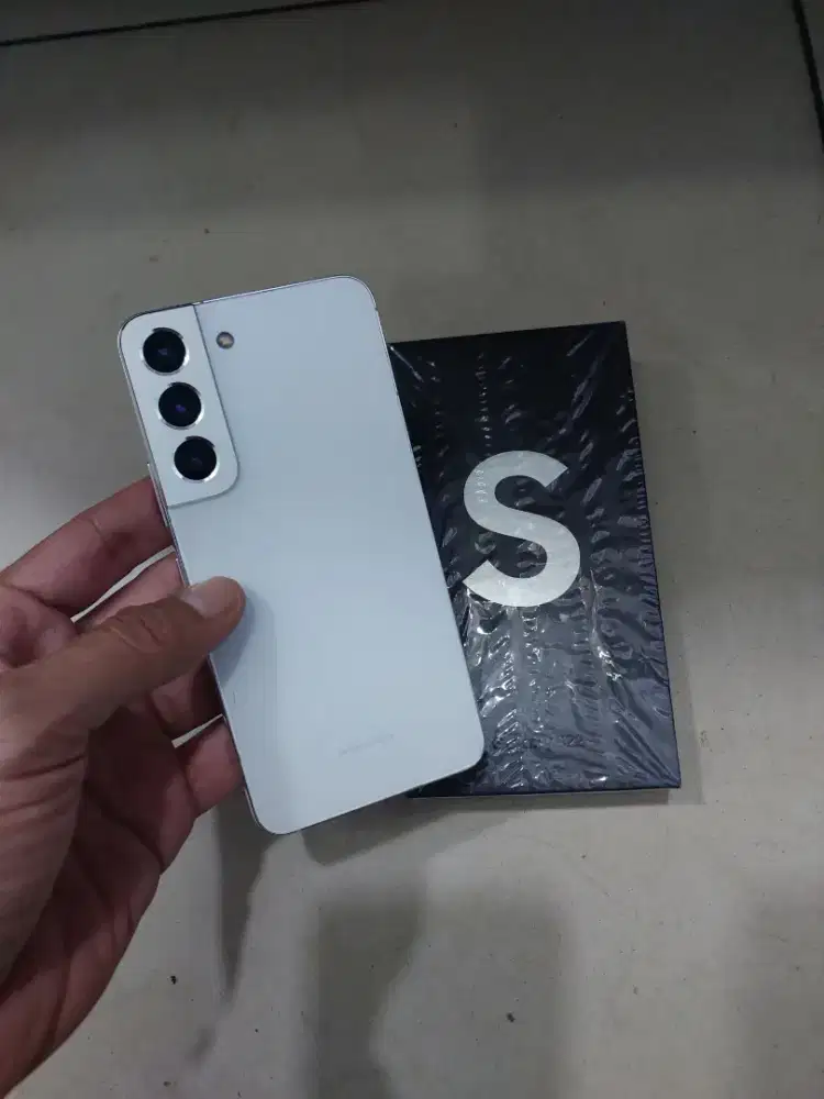 Samsung s22 5g 8/128 mulus Kelengkapan fullset original