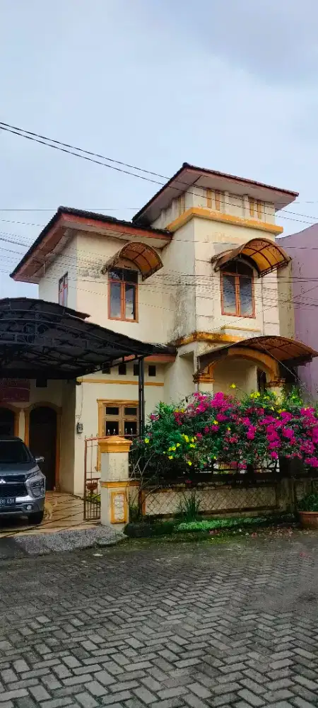 Disewakan rumah di pusat kota medan