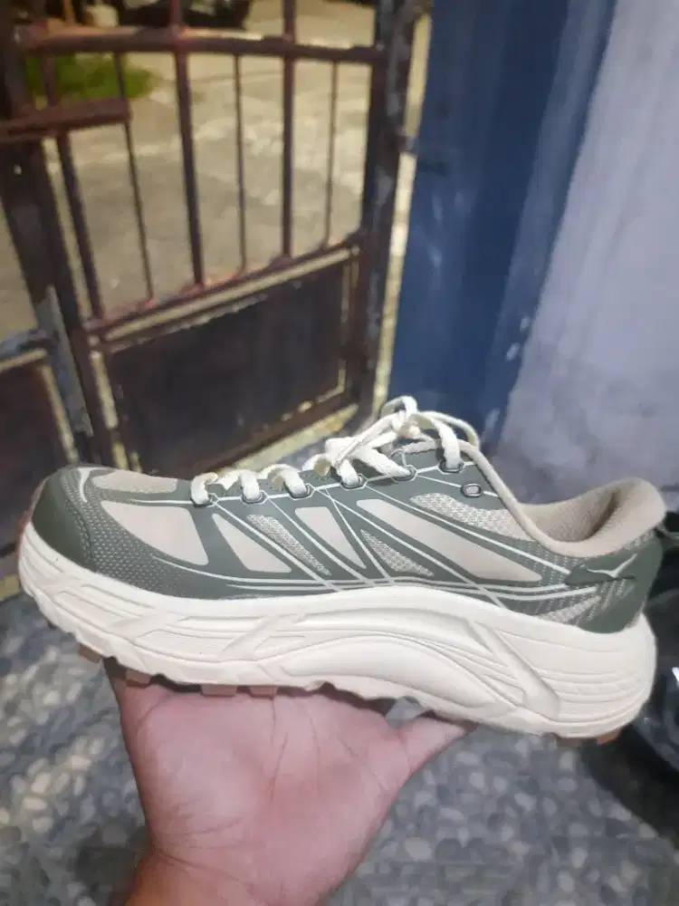 Sepatu Running Merk HOKA ONE ONE MAFATE 2.0
