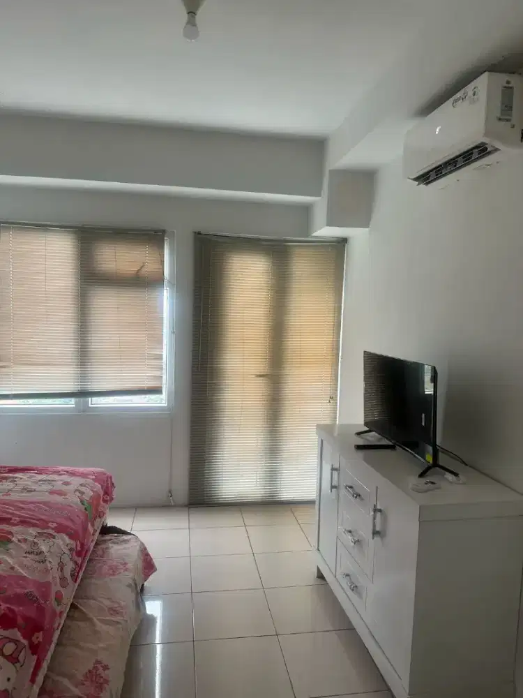 Menyewakan studio apartemen di pusat kota bekasi utara