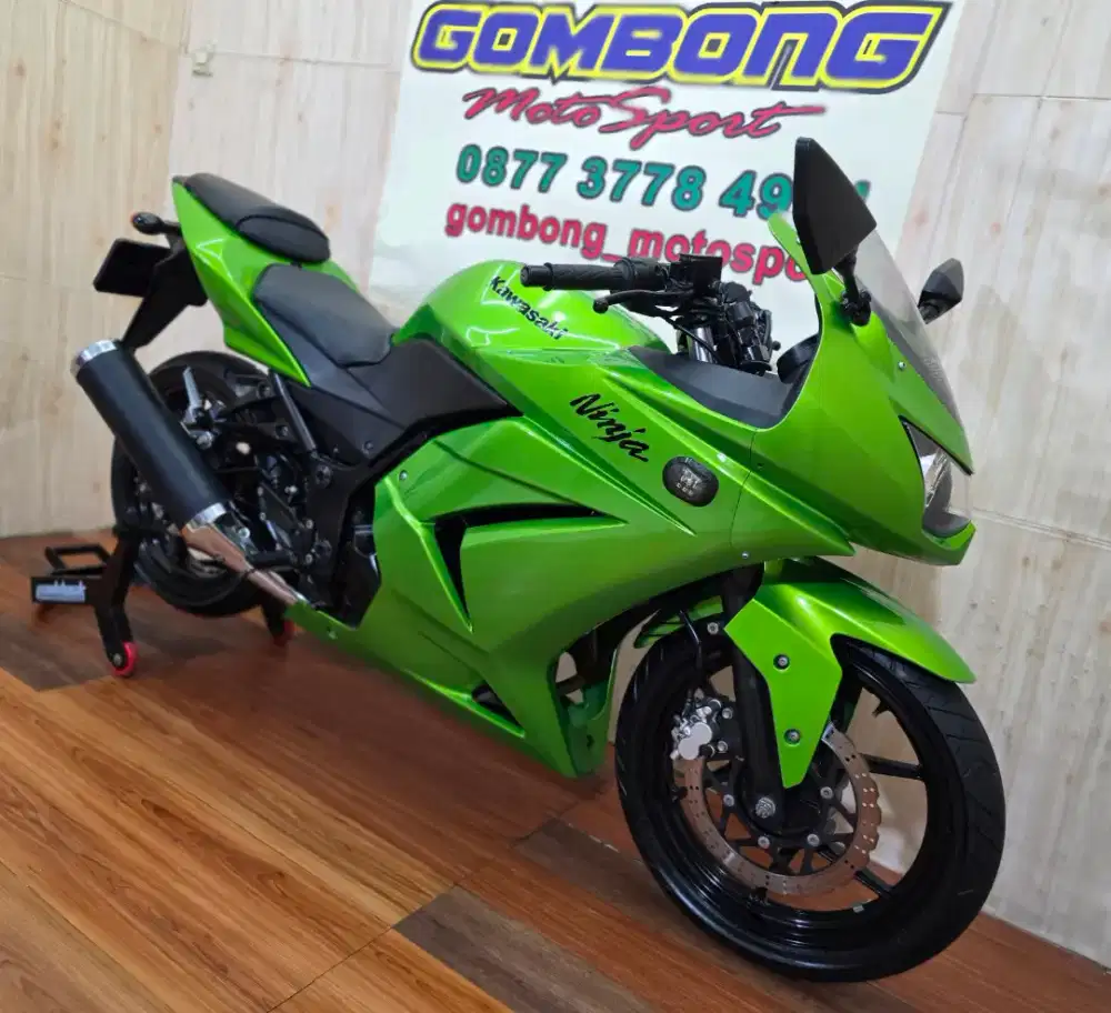 NINJA 250 KARBU 2011 ISTIMEWA