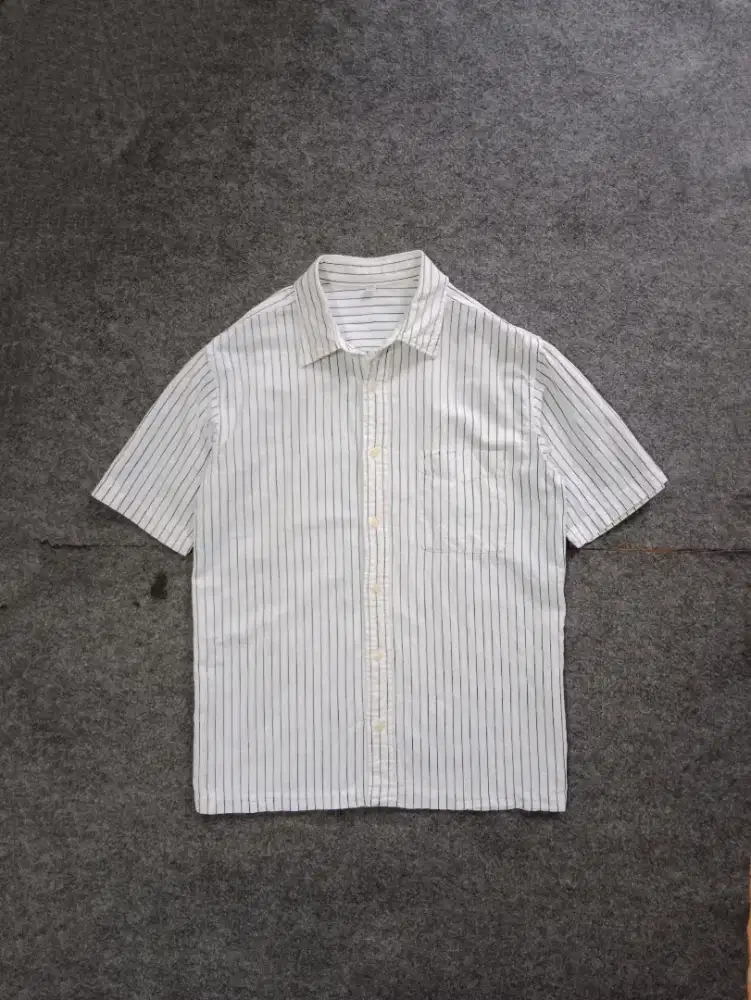 Kemeja uniqlo size L