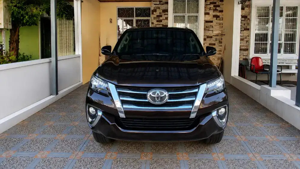 Toyota Fortuner SRZ Bensin Lux 2.7 A/T 2018