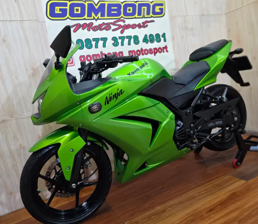 NINJA 250 KARBU 2011 ISTIMEWA