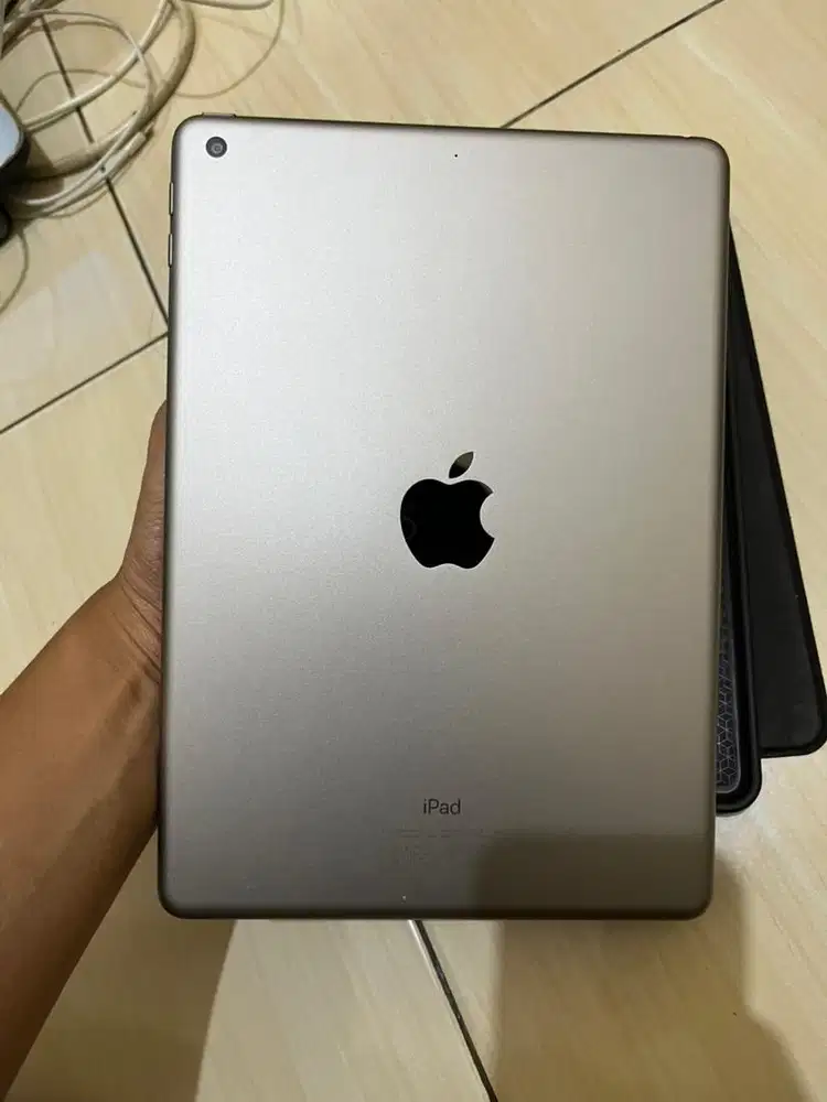 Apple Ipad 5 128gb wifi only second original - wifi only 128 gb