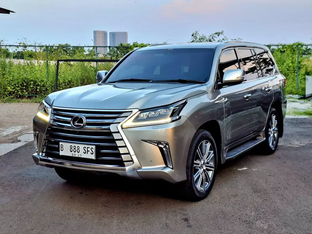 [Km 12k] Lexus LX570 2017