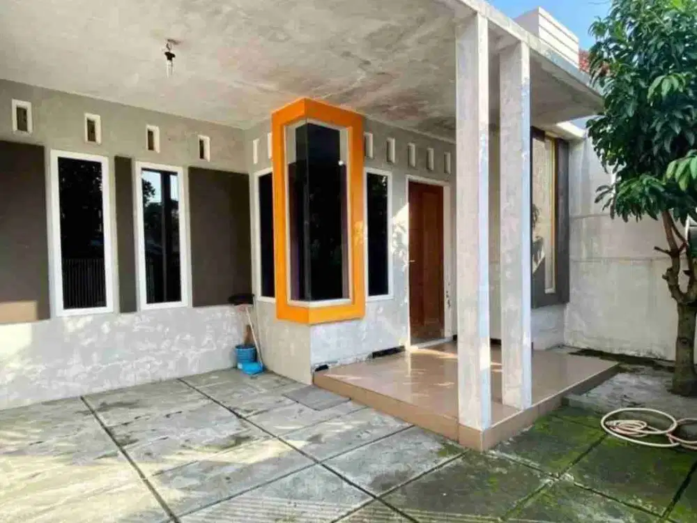 JUAL Rumah di perumahan Riverside Malang