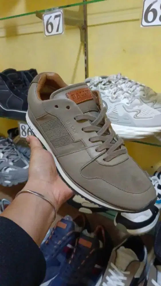 BALLY. Size.5/39. Authentic.