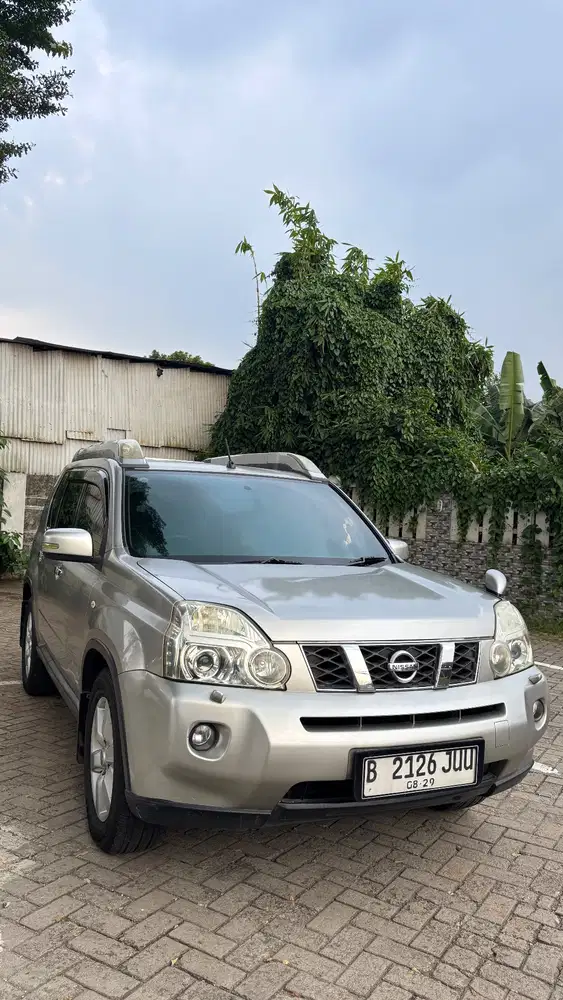 Nissan X-Trail XT 2.5 AT 2009 – Kondisi Istimewa
