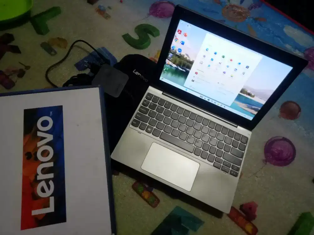 Laptop lenovo 2in1 touchscreen type D330 10IGM  Fulset