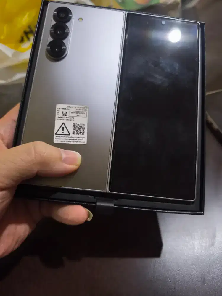 SAMSUNG Z FOLD 6 12/256 GARANSI JULI