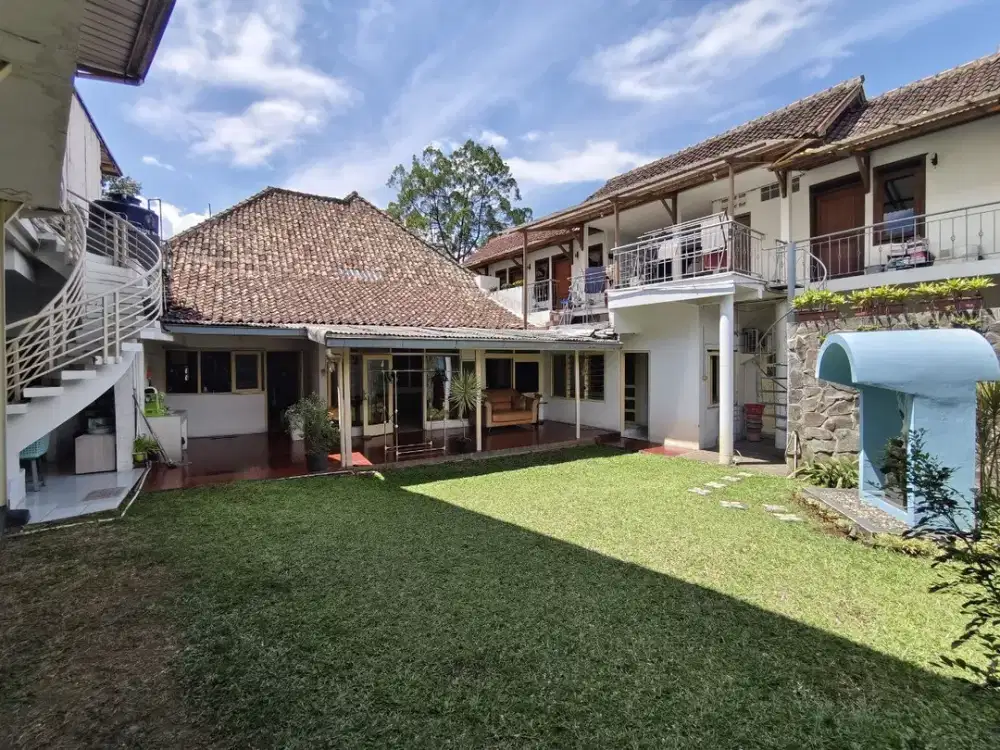 Rumah Klasik Terawat Lok Istimewa Jarang Ada Sayap Riau Bandung