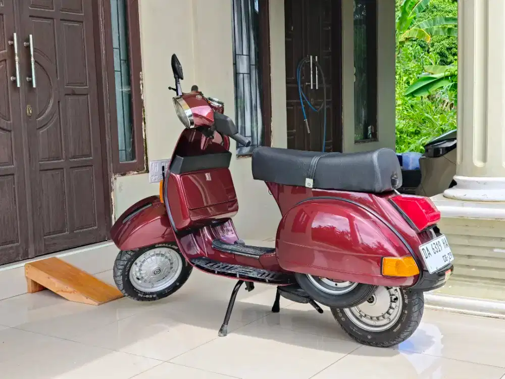 Vespa px 150E tahun 1985