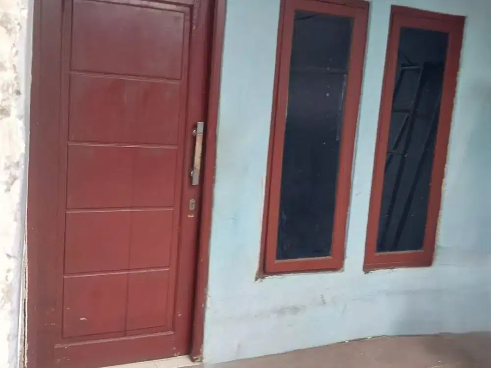 Rumah Bergaya Minimalist di Perumahan Aneka Elok (004)