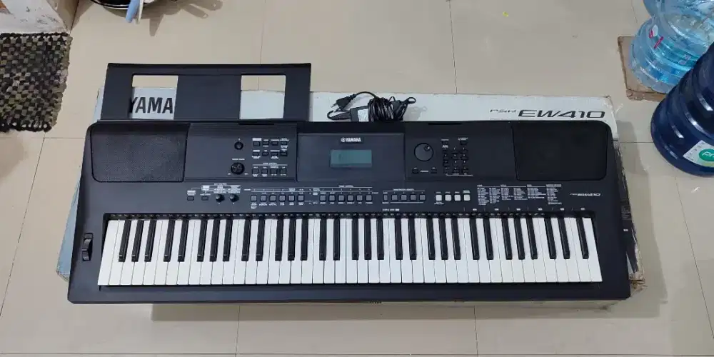 Yamaha PSR EW410 bekas lengkap, spek mantep