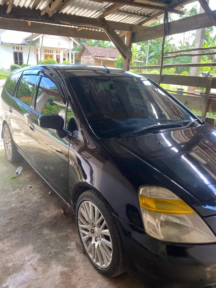 Honda Stream 2002 Bensin