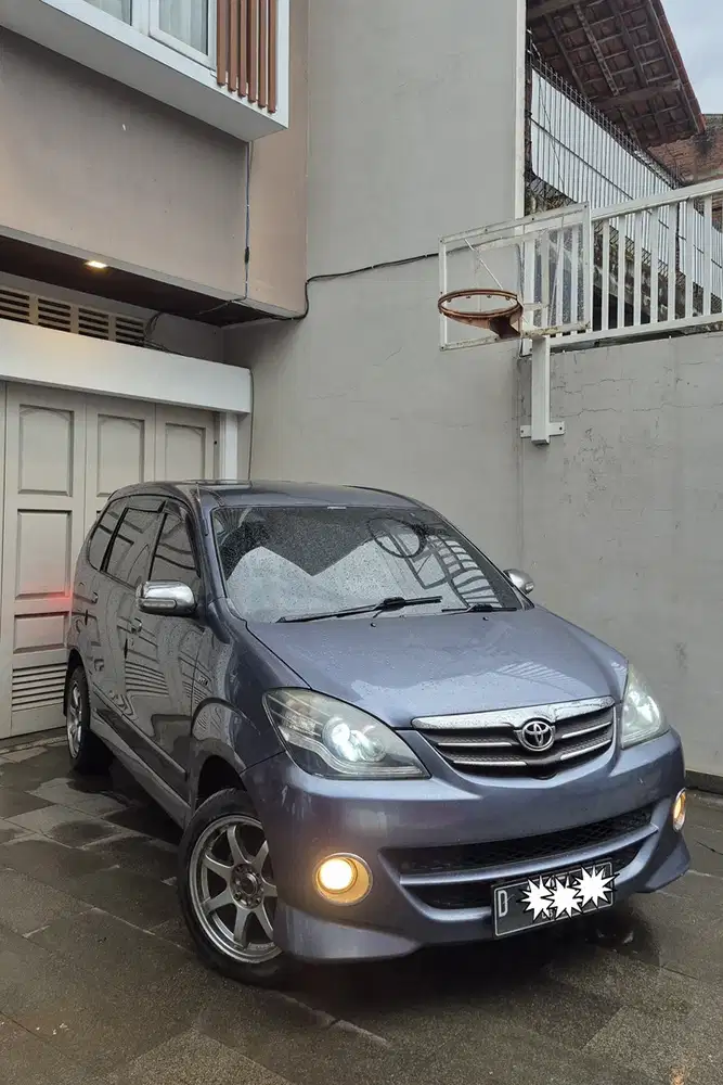 Toyota Avanza 2011 Bensin