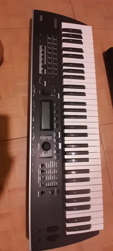 Keyboard sinthesizer Korg Kross 2